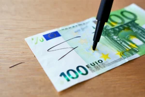 Billet marque au feutre noir