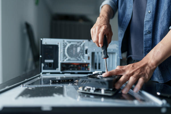 débouchés formation maintenance informatique