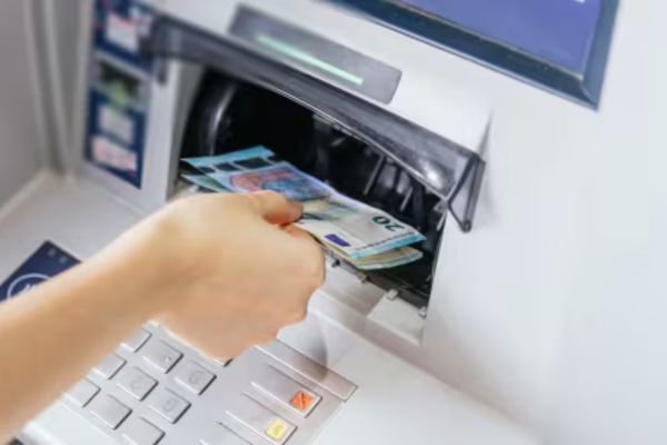 Comment sont calculés les intérêts en cas de retrait